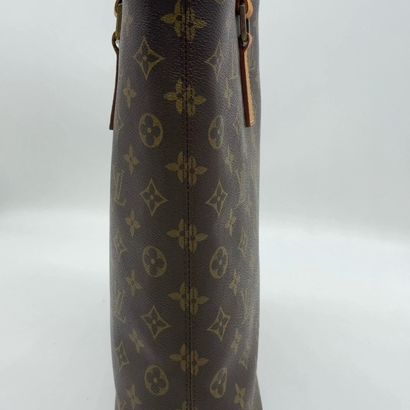 Auth Louis Vuitton
Monogram Vavin GM
Tote Bag - Picture 16 of 16